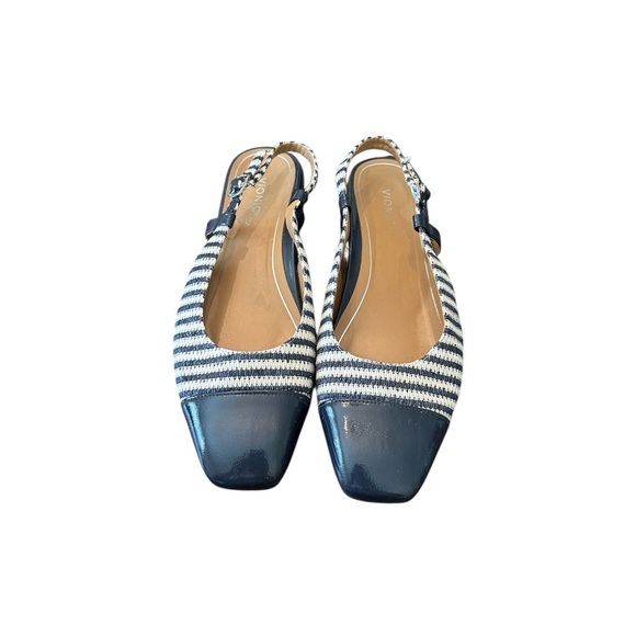 Vionic Petaluma Slingback Flat Shoes - Picture 3 of 7